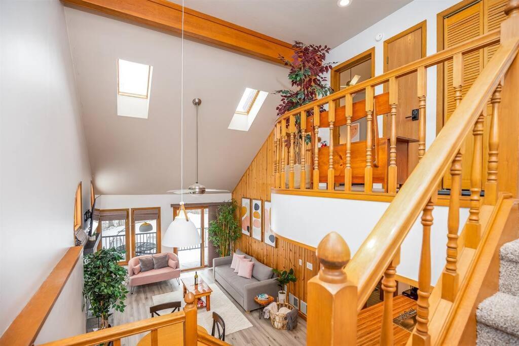 Peaceful 2-Bedroom Townhome Retreat W/Wooded View Галена Экстерьер фото